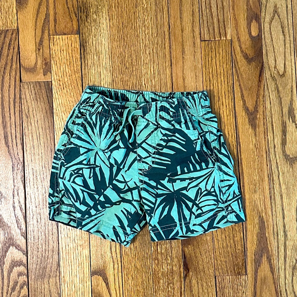 Tea collection jungle foliage shorts - size 6